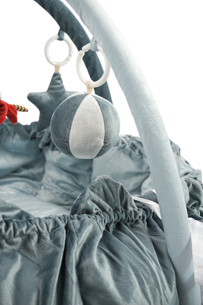 Emerald Baby play mat with toy bar