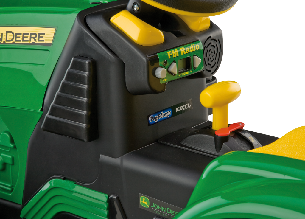 John Deere Ground Force with Trailer - 12 Volt image 3