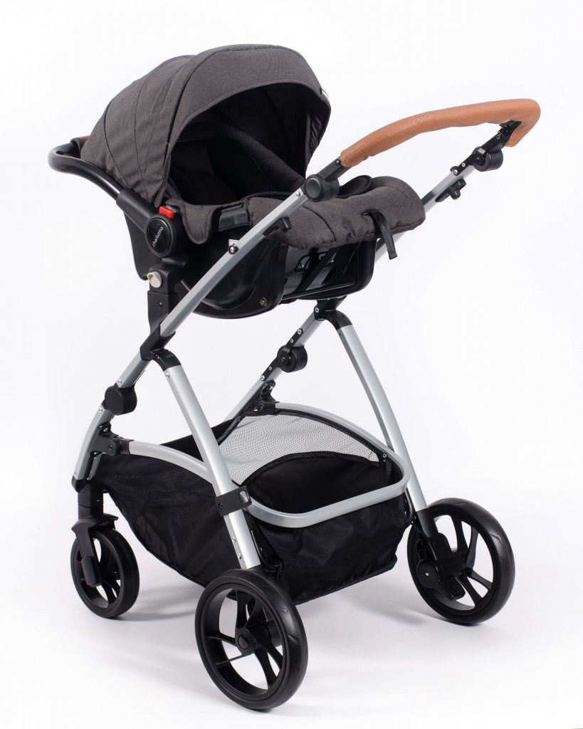 3 in 1 Babybuggz Chariszma Travel System image 6