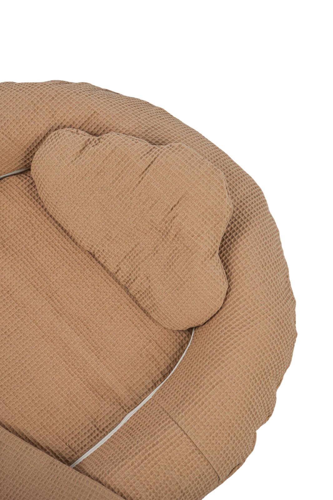 Emerald baby sleep pod with blanket